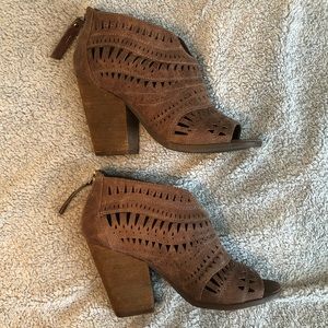 Women’s wedges. Size 8